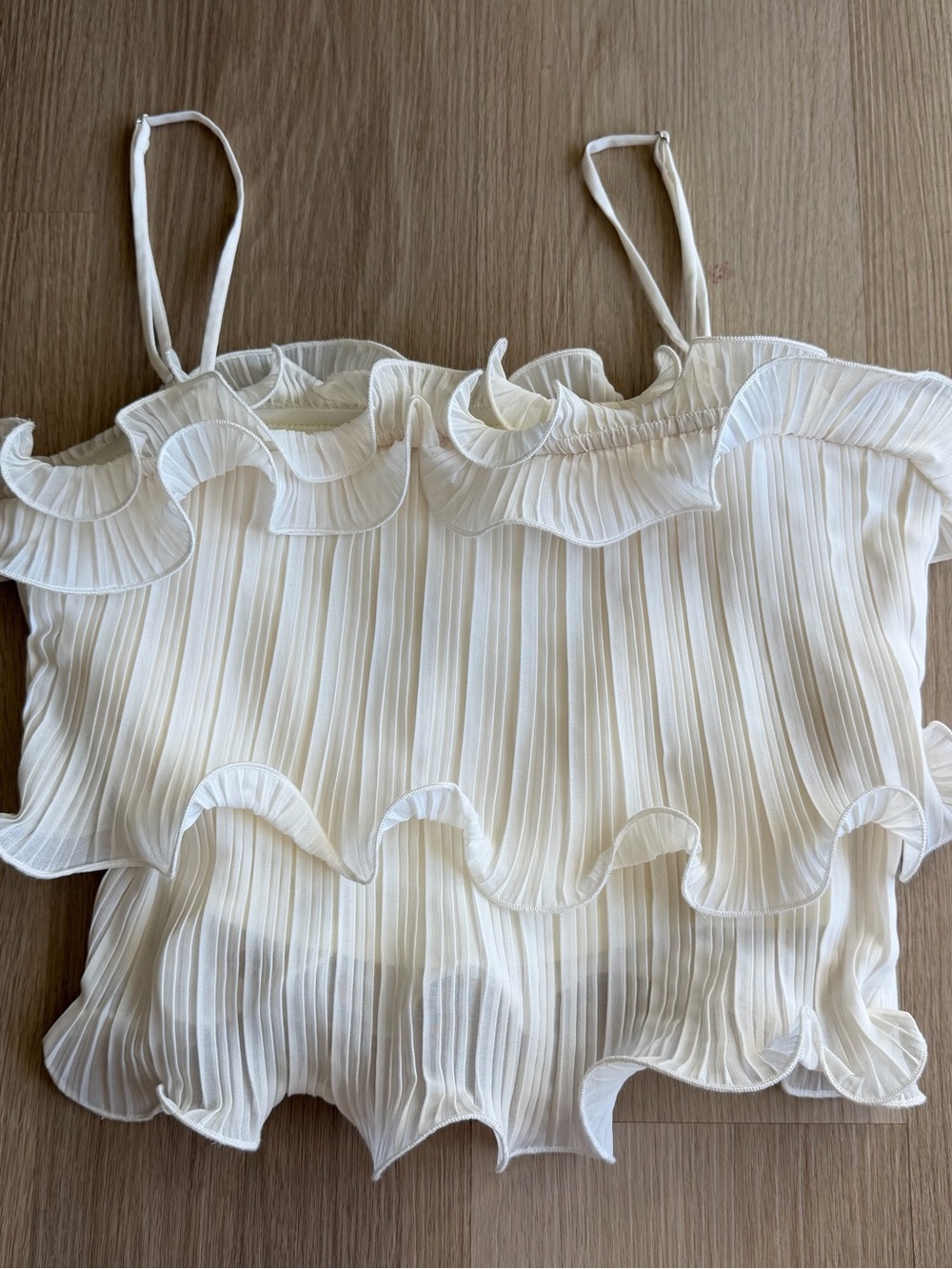 Lush Ruffle Pleated Wire Hem Crop Top Size L